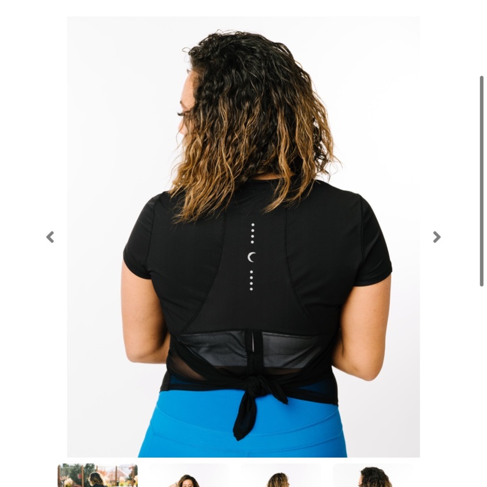 Zyia Black Panel Split Back Mesh T-shirt